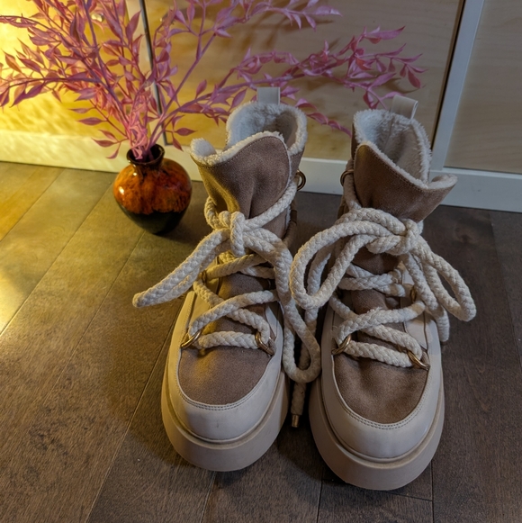 Tan and Cream Winter Boots - Picture 3 of 9